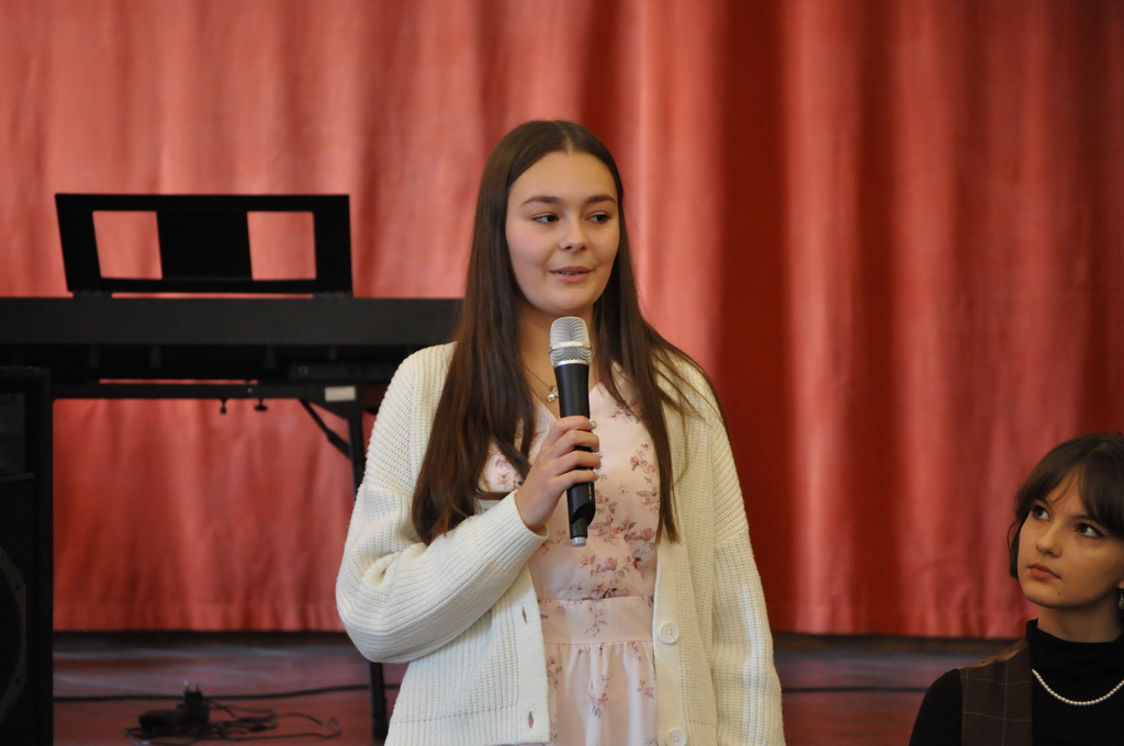 Zdjęcie debata2022_12e381f345-430b-4363-b886-2294bb4eb2f2.jpg w galerii Debata